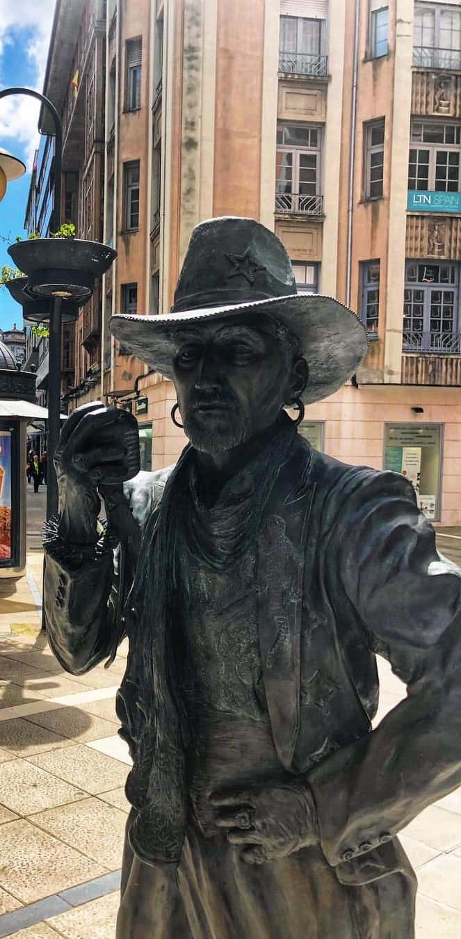 Estatua de Tino Casal
