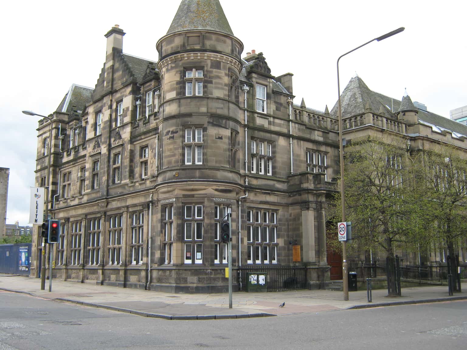 McDonald Road Library