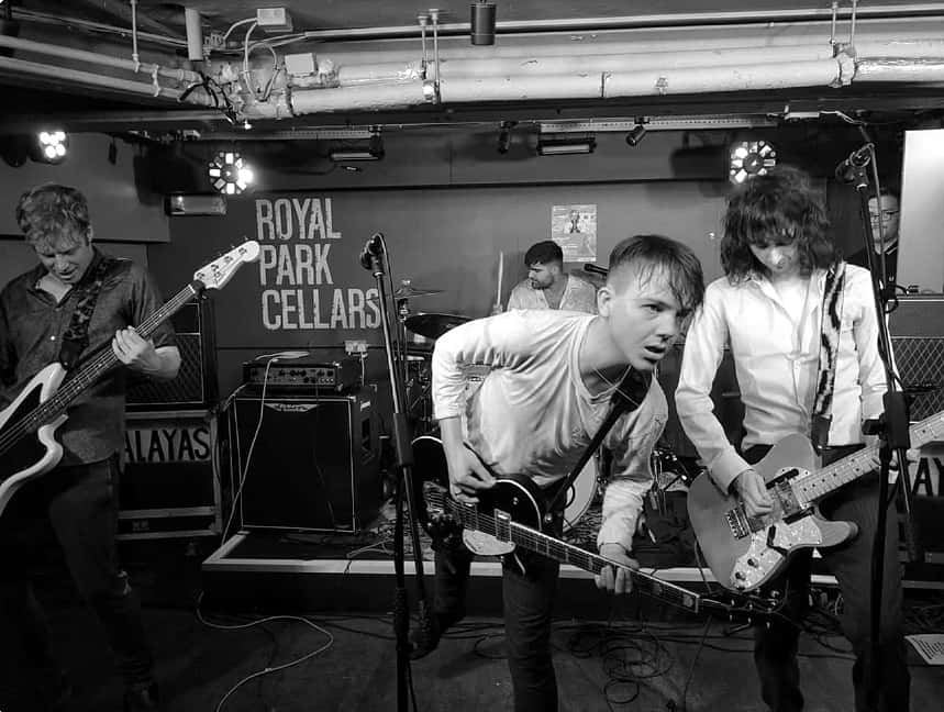XL Poncho | The Daltons | Antics | Papercut
