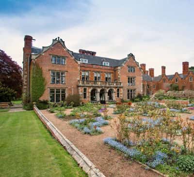 Thrumpton Hall
