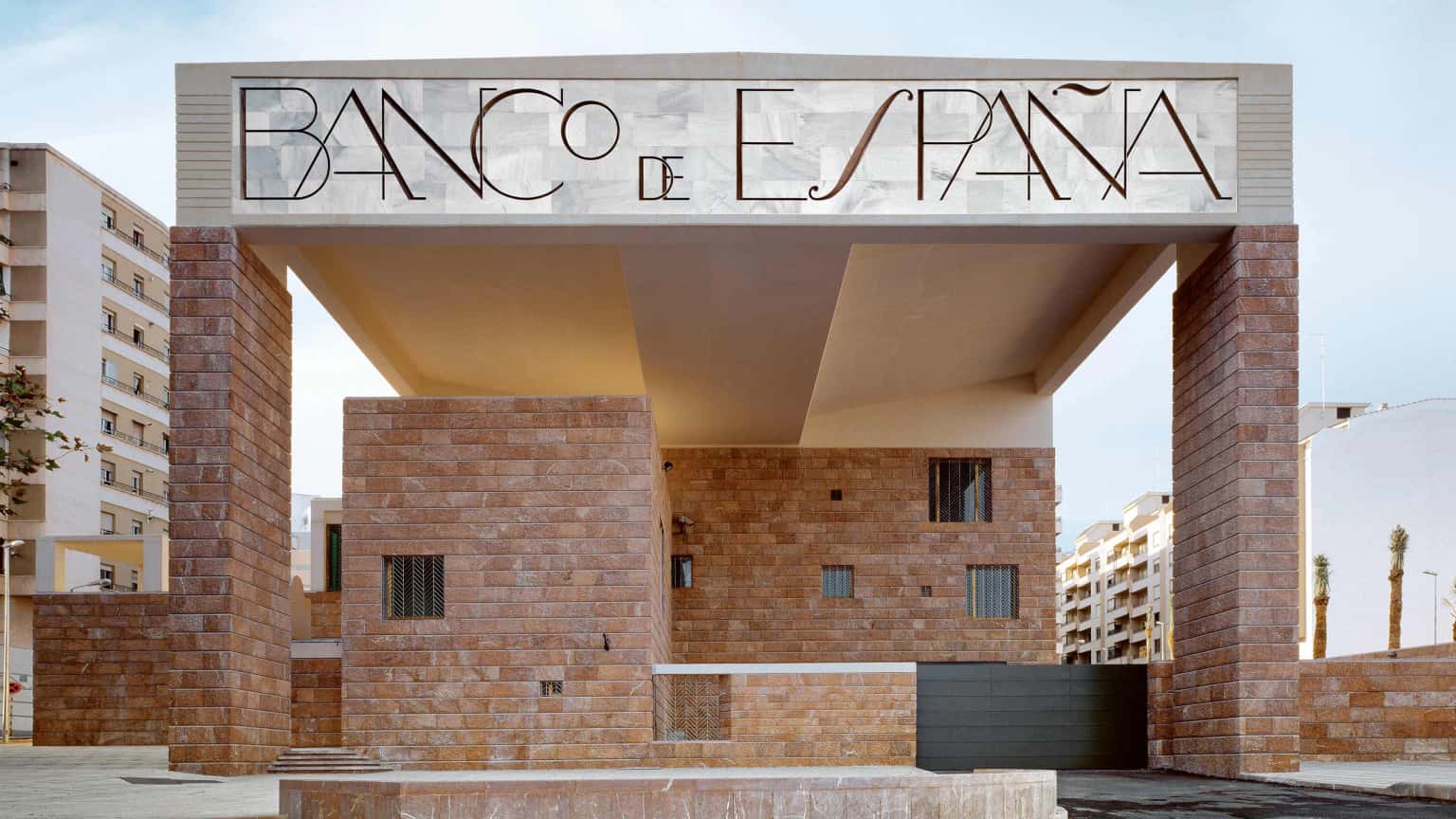 Edificio Moneo