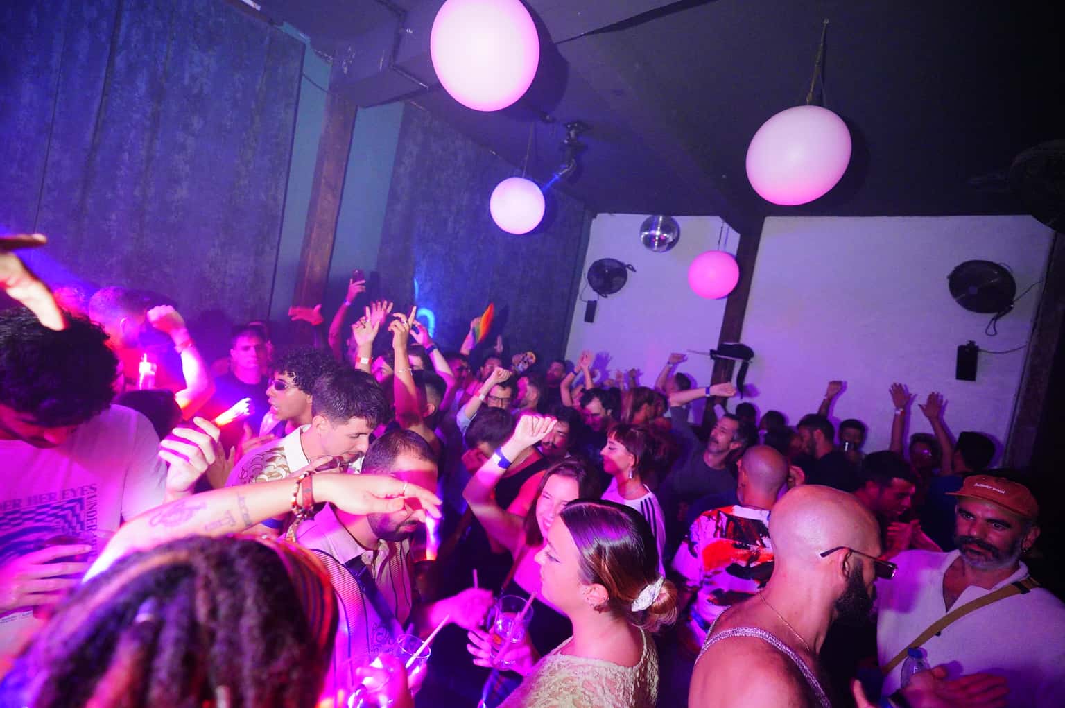 Halloween con música en Bulan Social Club