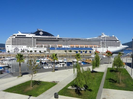 Coloquio 'Vigo e o mar. Un futuro sostible'