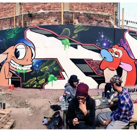 Graffiti art class