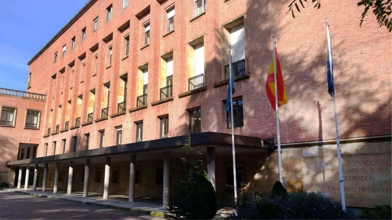 Visitas guiadas a las instalaciones del INCAR (Noche Blanca)