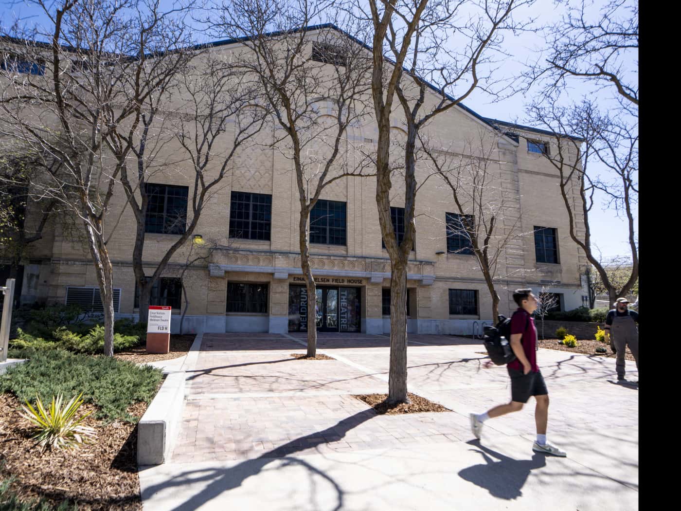 Einar Nielsen Fieldhouse