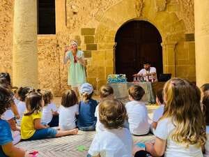 Teatro para bebés: La petita Amèlia es fa gran