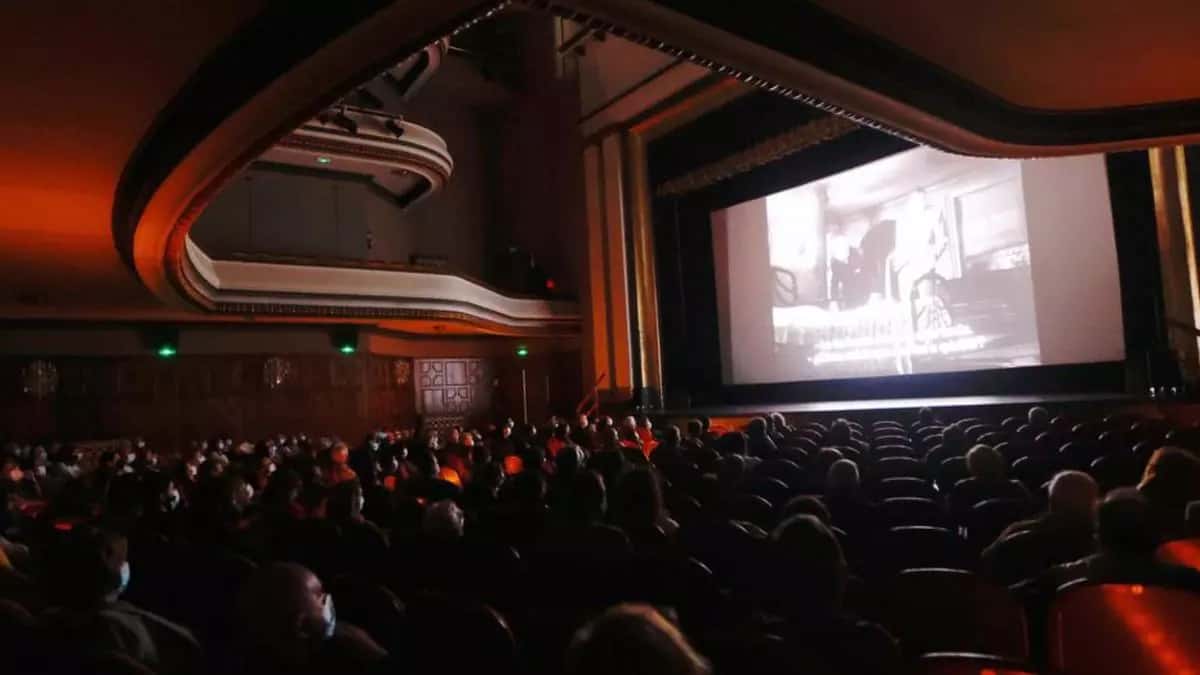 Teatro solidario, drama y Otelo