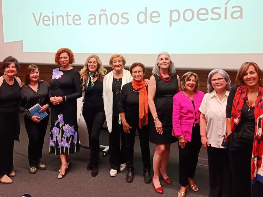 Encuentros Poéticos: LA Piel Oculta