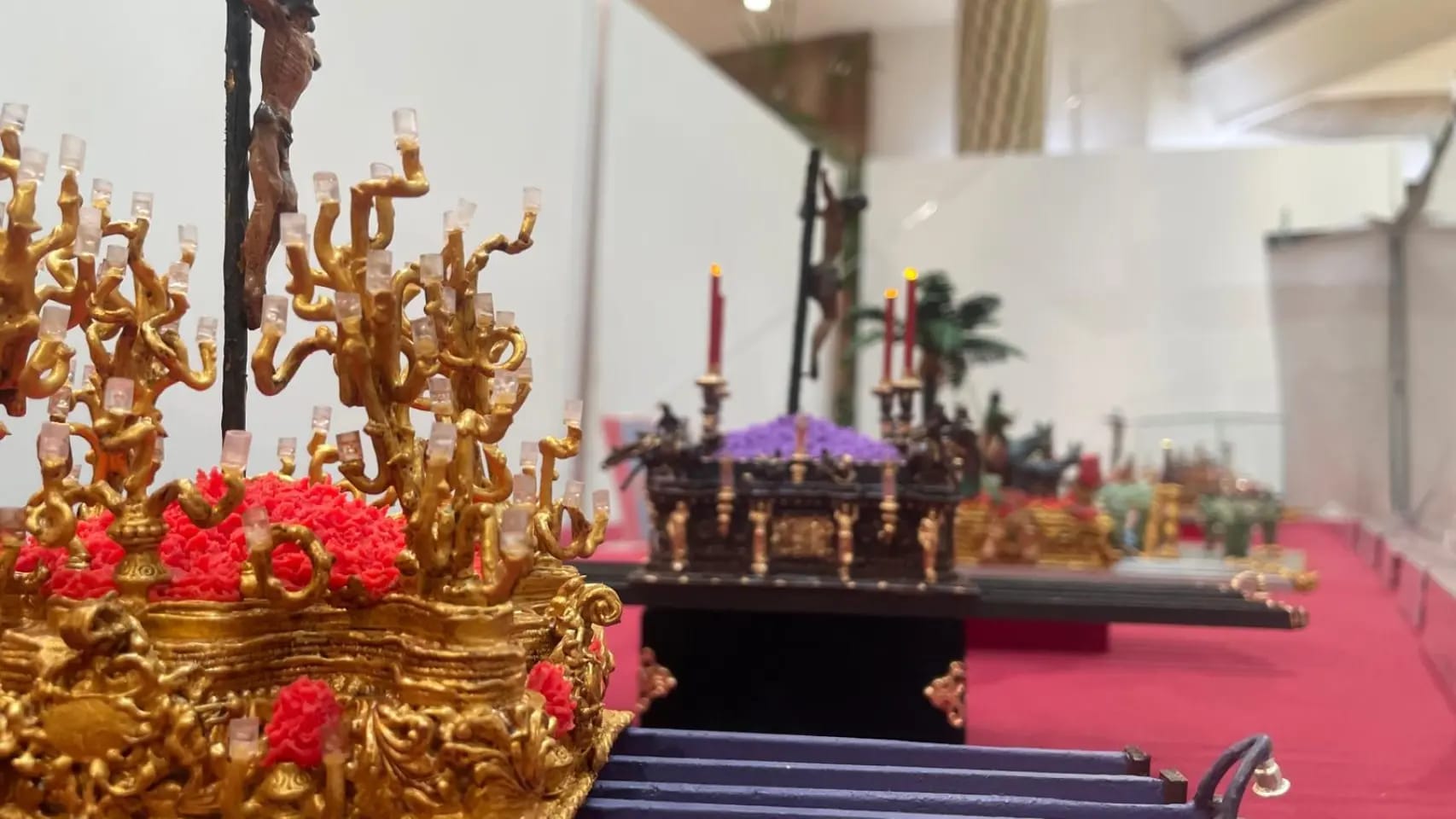 Certamen Pasión en Cartel y exposición de tronos en miniatura