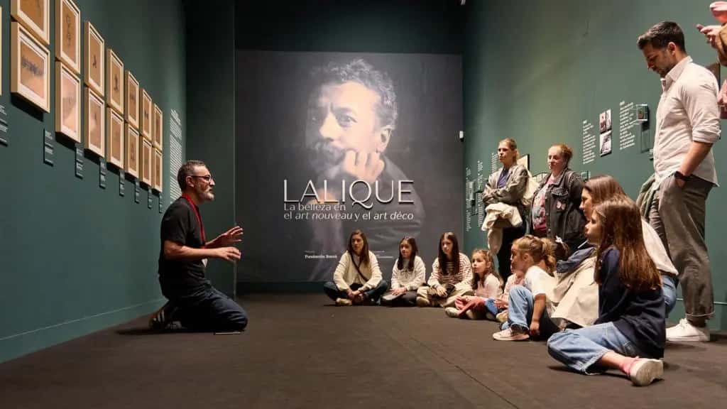 Taller familiar de la Fundación Barrié dedicado a René Lalique