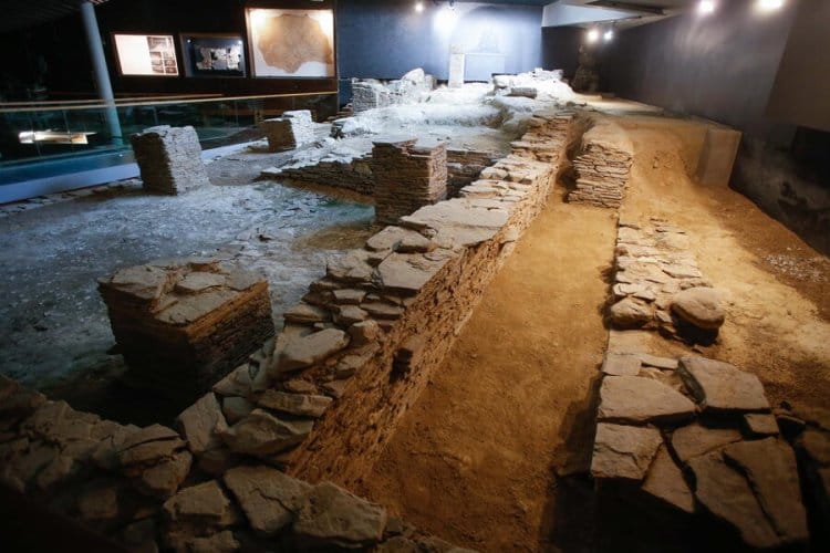 Exposición 25 aniversario da declaración da Muralla de Lugo como Patrimonio da Humanidade