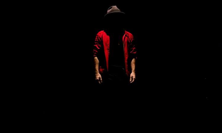 El Mago Invisible, Nada Es Lo Que Parece