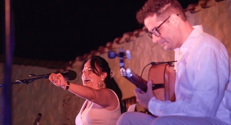 Pilar La Ratita en concierto