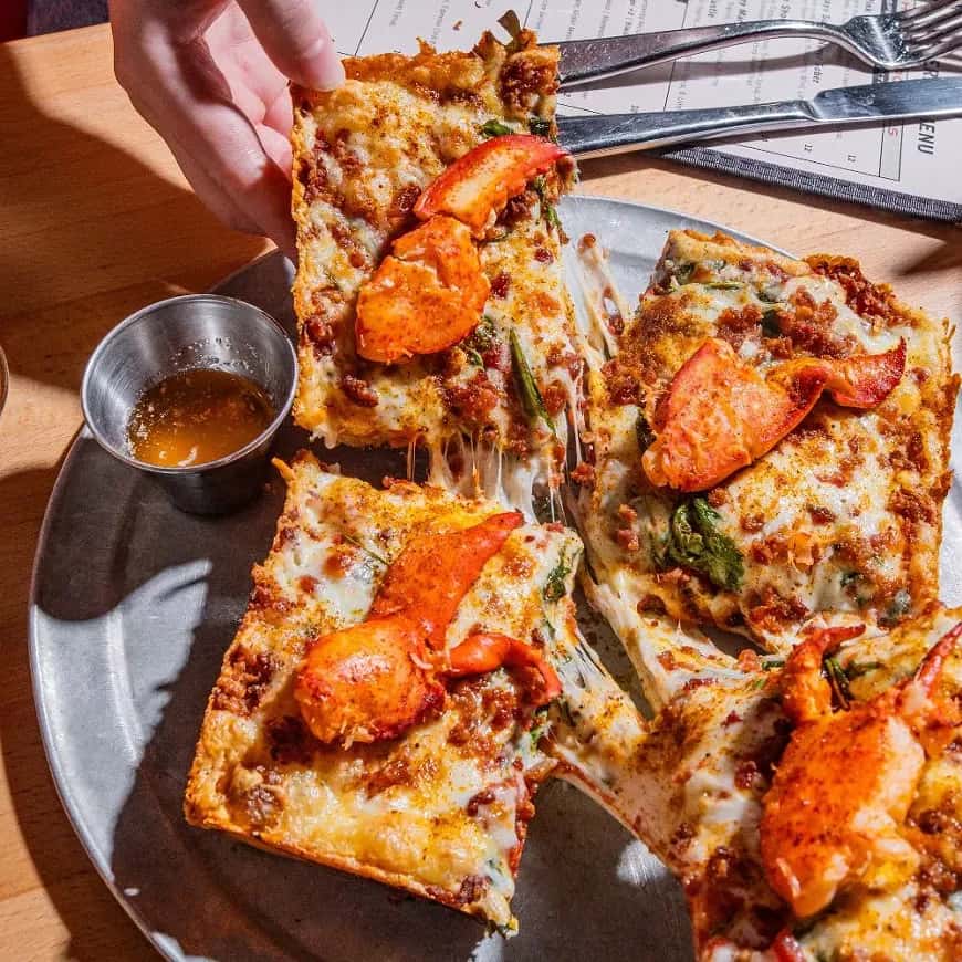 Garbo's Queen Lobster Pizza Reunion Tour