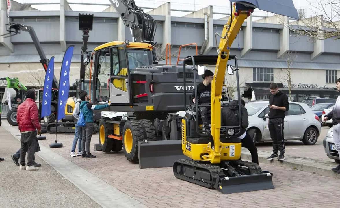 II Feria de Empleo en Construcción en Santander