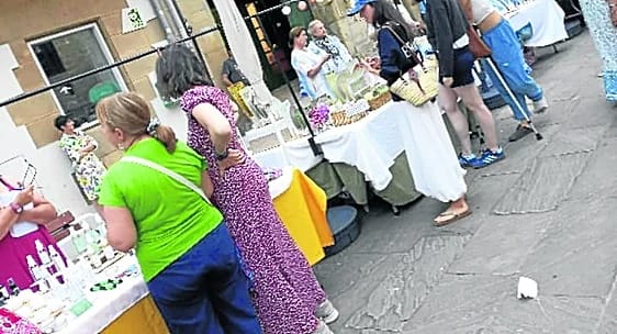 Feria artesanal Kolore Gauak