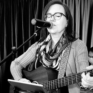 Amy Hooper Music