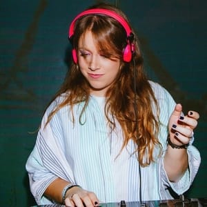 Mireia DG - The Rave