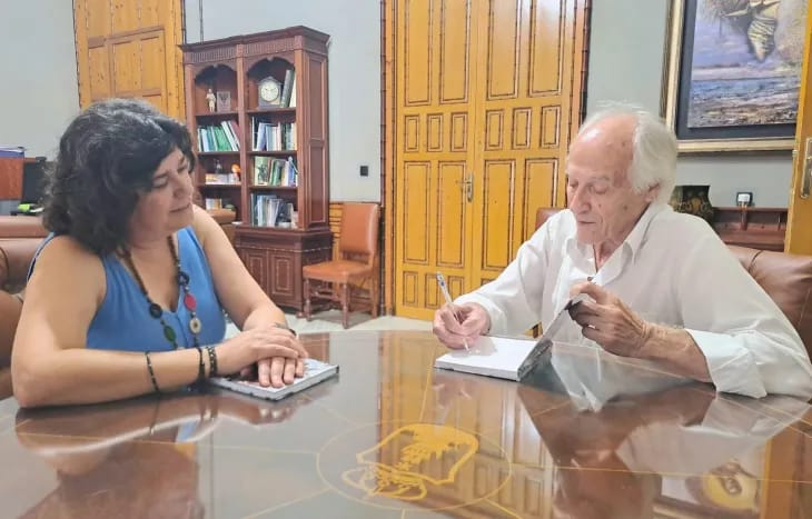 Presentación de la antología 'La poesía es la voz del mundo'