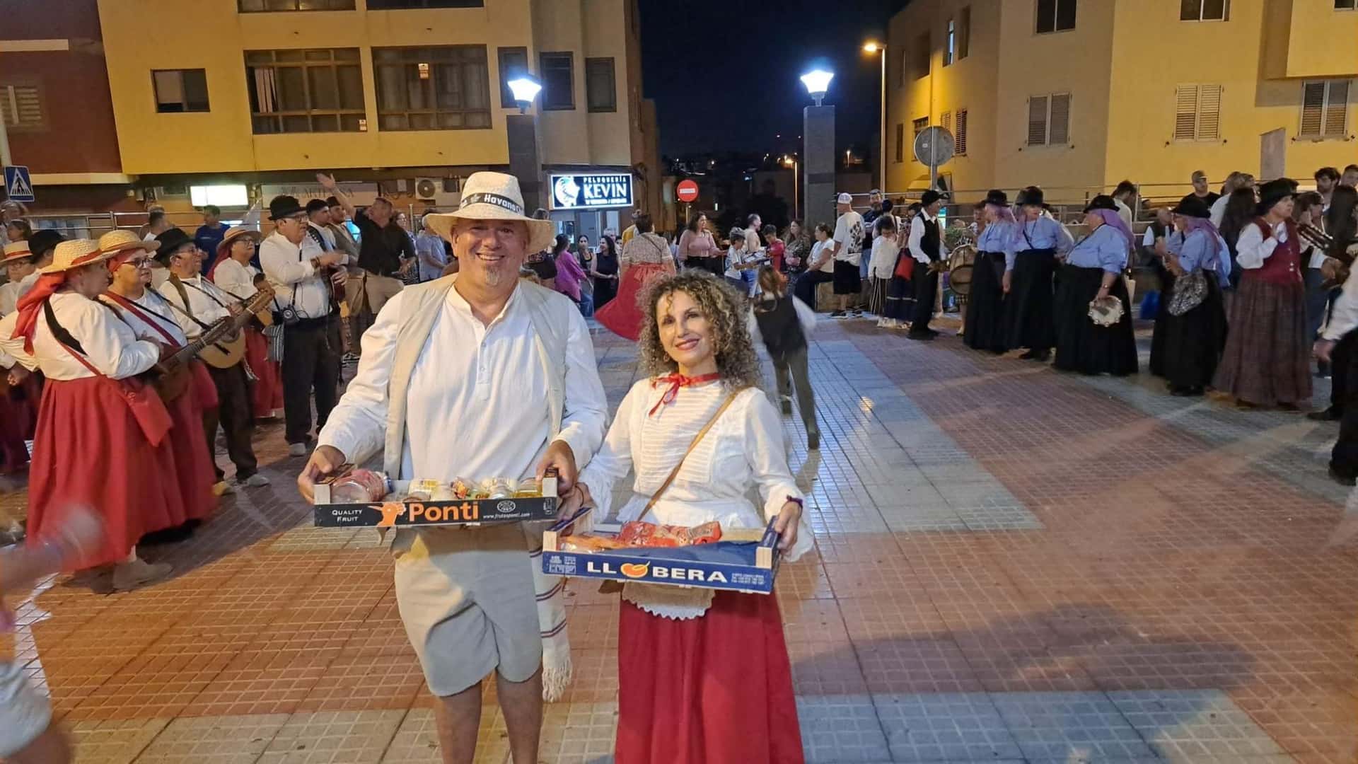 Batalla del Agua y degustación de paella - Fiestas de La Garita
