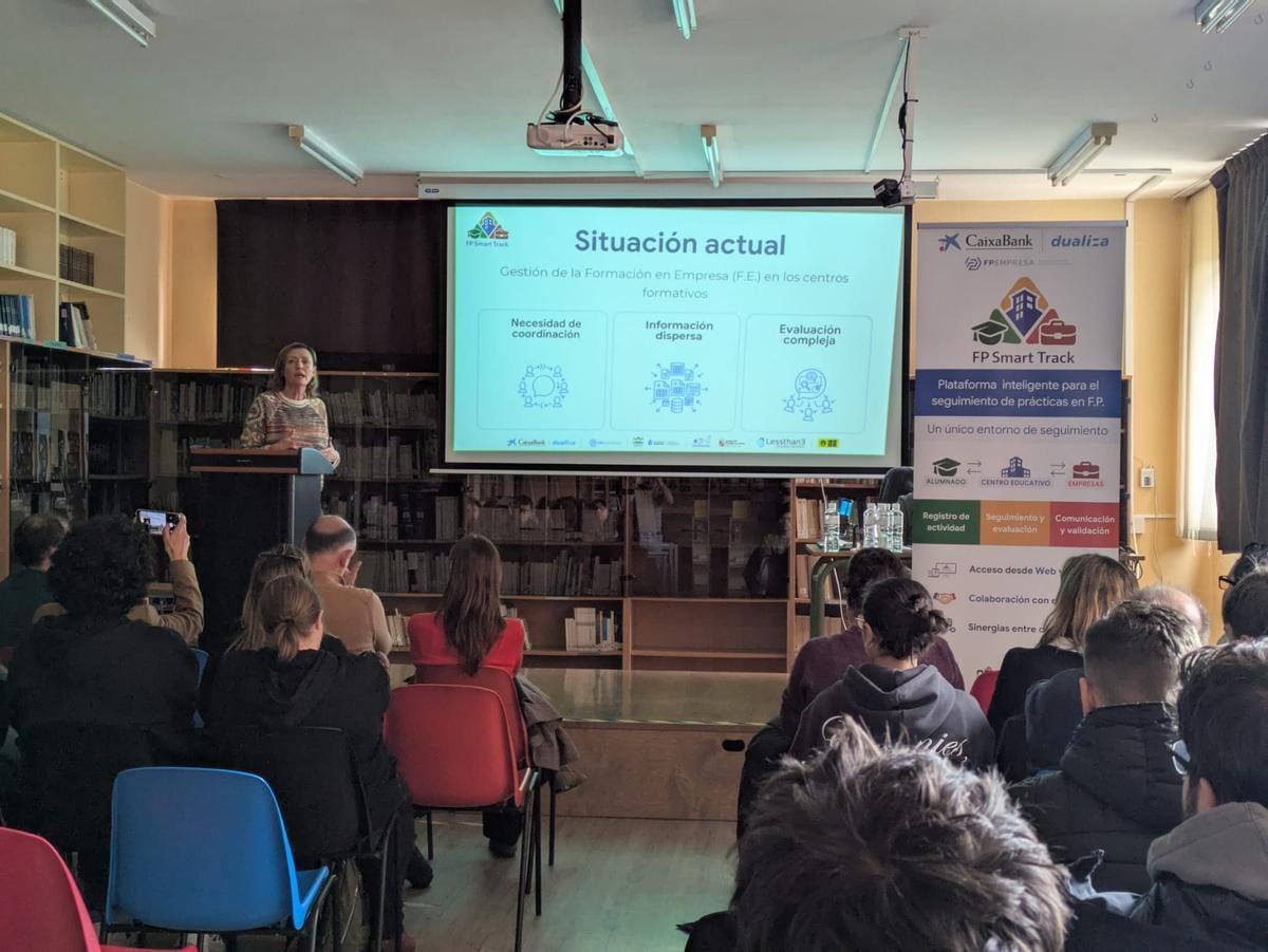 Presentaci贸n del proyecto FP Smart Track