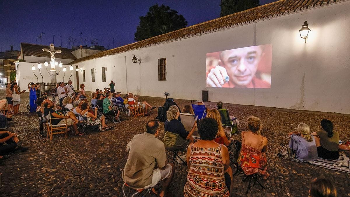 Cine de verano callejero: videocreación y proyecciones
