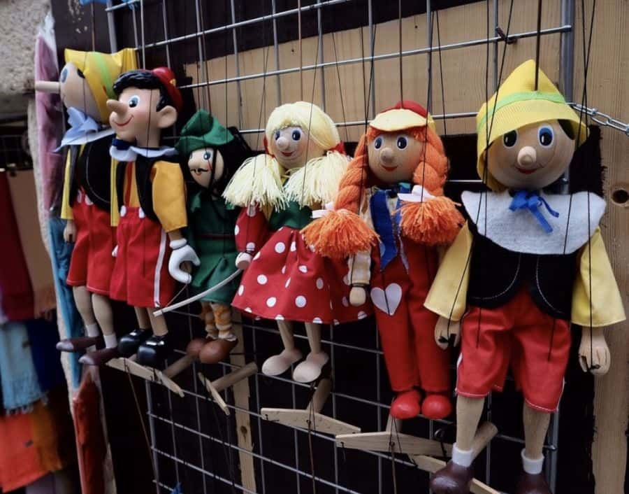 Cousiñas xeitosas: Día Mundial do Monicreque