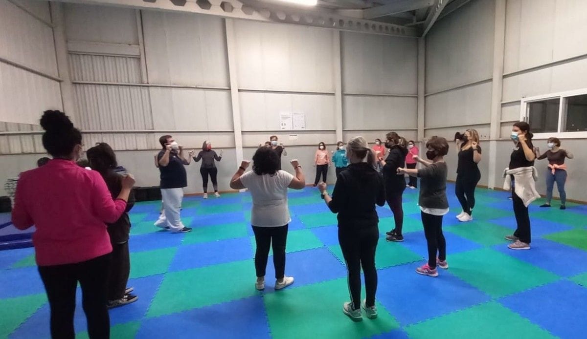 Curso de defensa personal femenina
