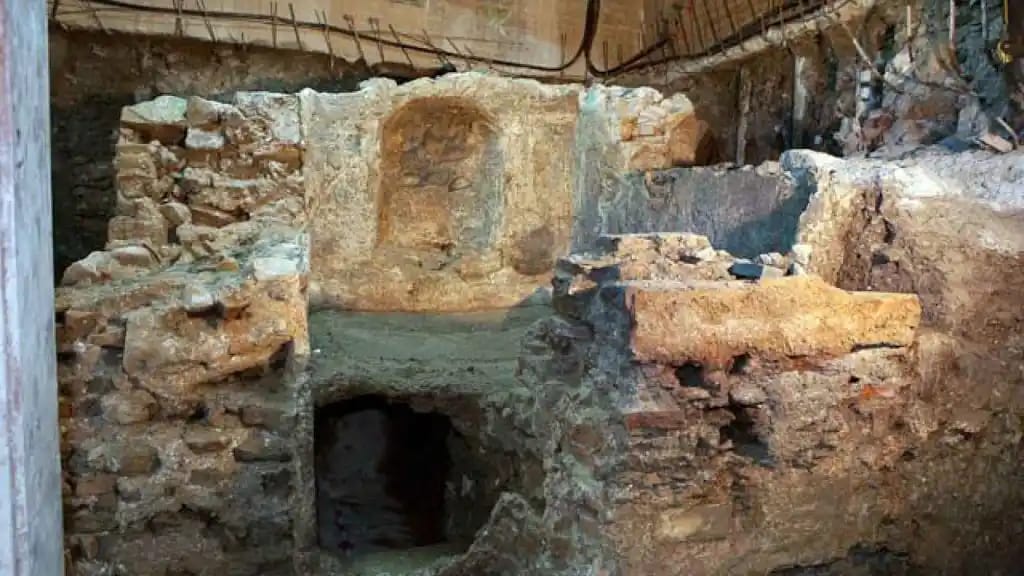 Visita al yacimiento arqueológico del Museo Carmen Thyssen Málaga