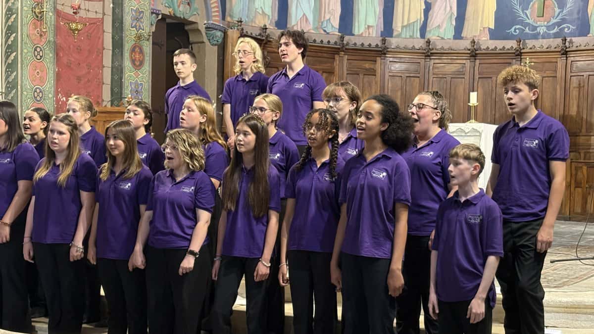 Southend Boys and Girls Choirs - Músics al carrer