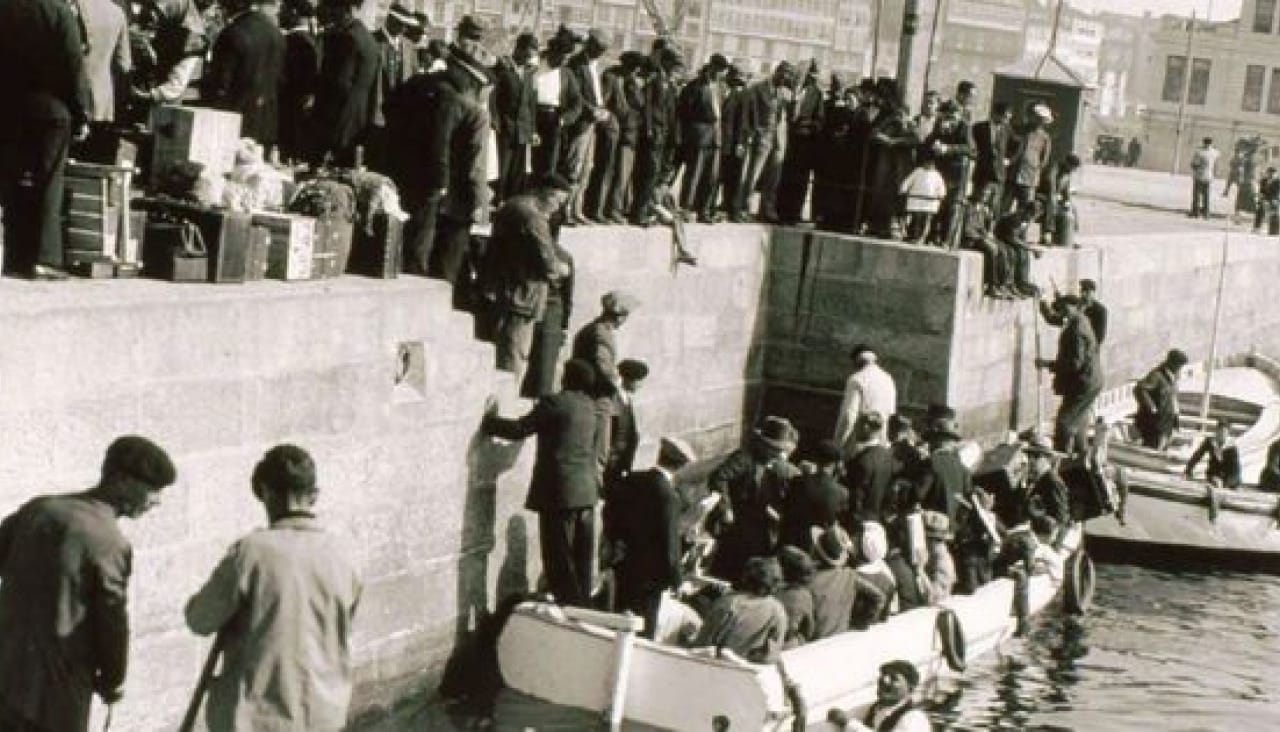 Presentación do libro 'Da aldea ao transatlántico: A viaxe silenciosa da emigración galega (1880-1930)'