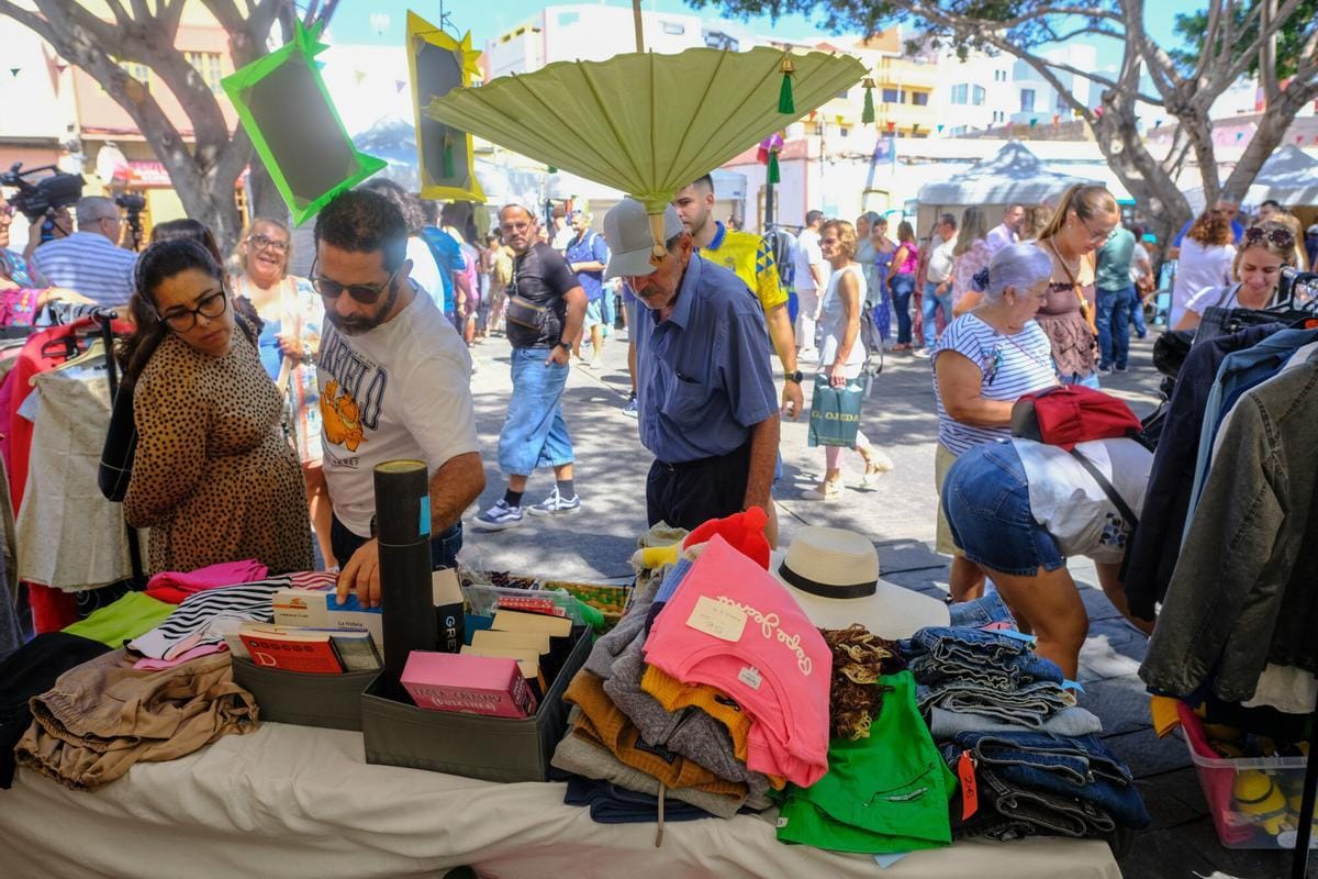 Tercera edición del Mercado Vecinal de Segunda Mano