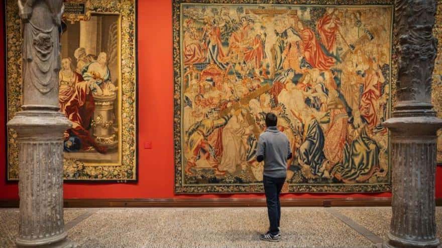 Exposición de Tapices en el Patio de la Infanta