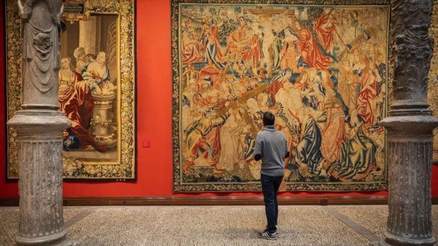 Exposición de Tapices en el Patio de la Infanta