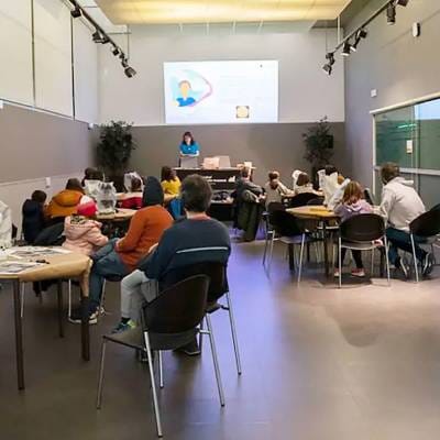 Emakumeak Zientzian - Taller familiar: 'Las estrellas de la ciencia'