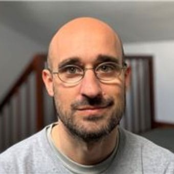 Presentación y firma de 'El pequeño libro de los abuelos' con 72 Kilos