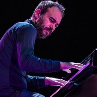 Moisés P. Sánchez Invention Trío - Bach (Re)Inventions
