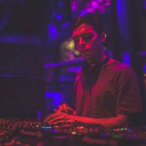 Red Sessions presents Ezequiel Arias