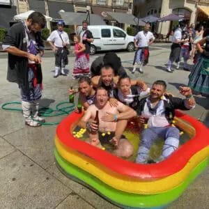 Piscina y concurso pintapatos en La Blanca 2026