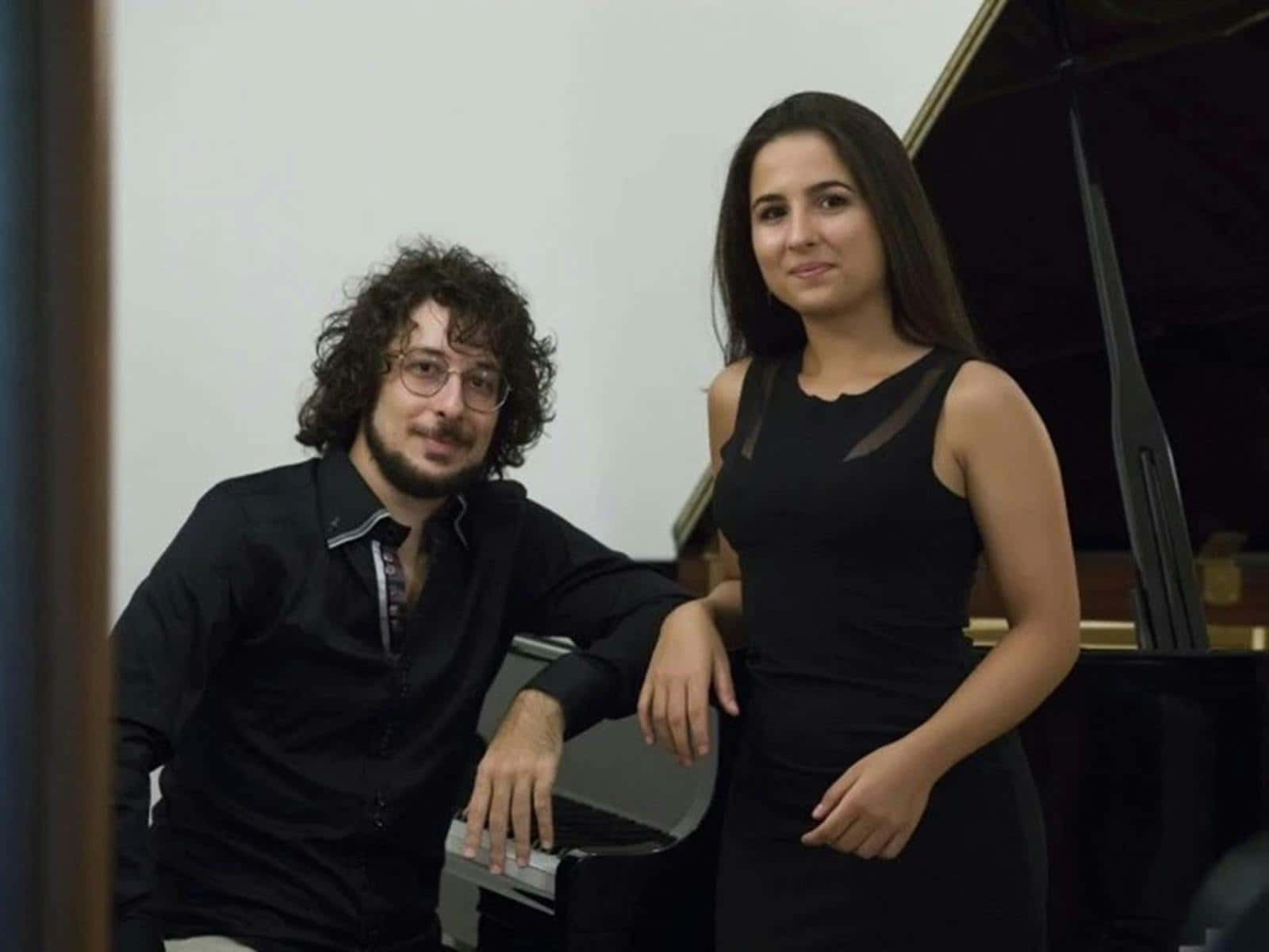 Four Hands One Piano | Duo Mimesi