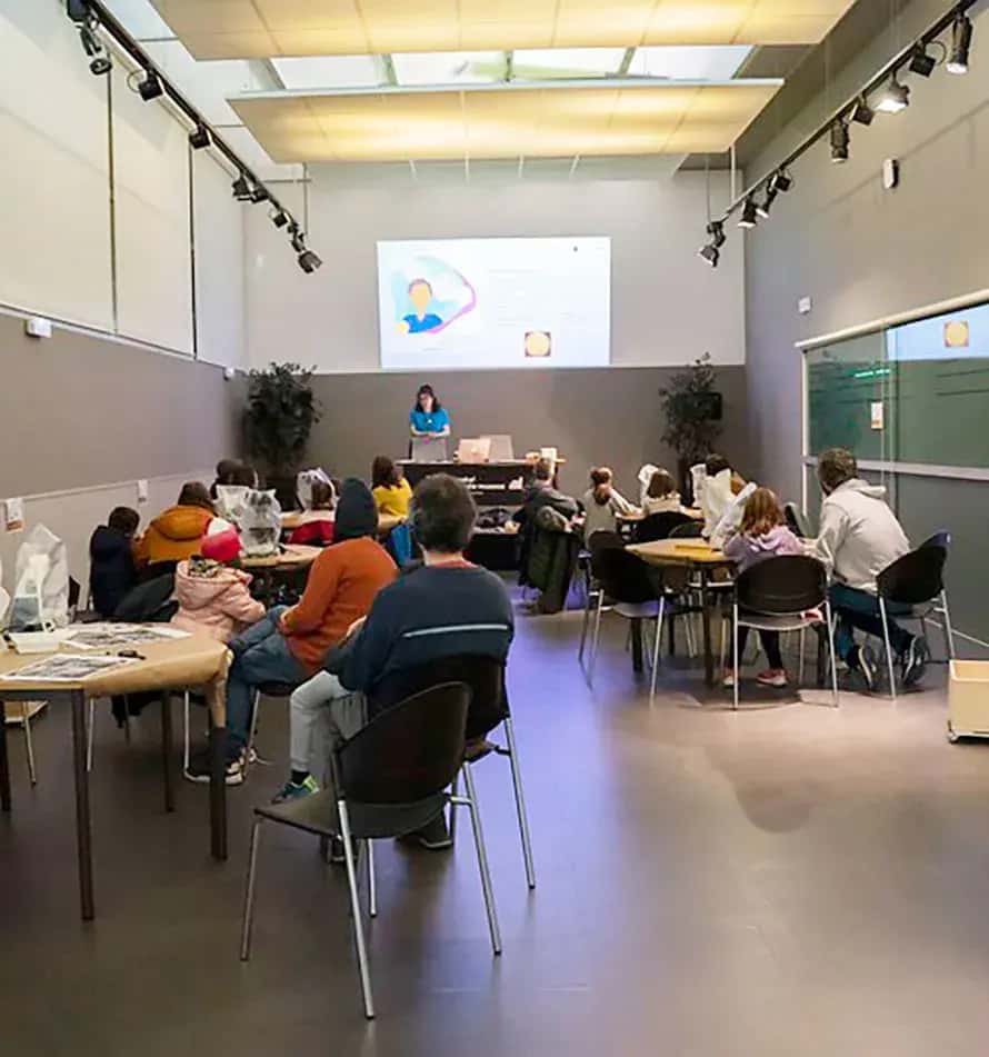Emakumeak Zientzian - Taller familiar: 'Las estrellas de la ciencia'