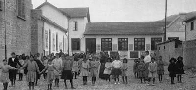 Visita guiada. Aulas, conventos y saberes: la educaci贸n a lo largo del tiempo