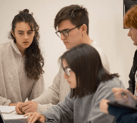 Presentaci贸n del colectivo Trasgu Teatro y muestra de su obra en proceso El fin del mundo