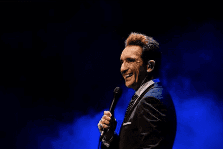 Miguel Lago Comedy Club