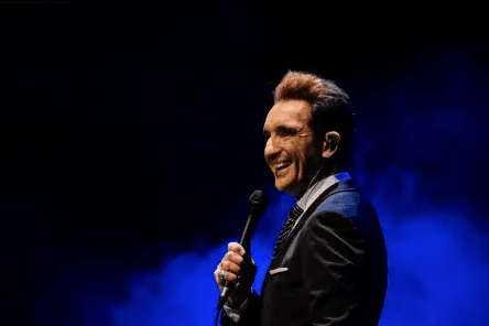 Miguel Lago Comedy Club