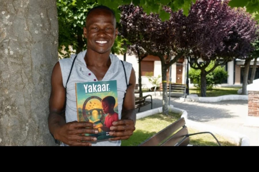 Presentación del libro 'Yakaar' de Cheikh Mbacke Lo