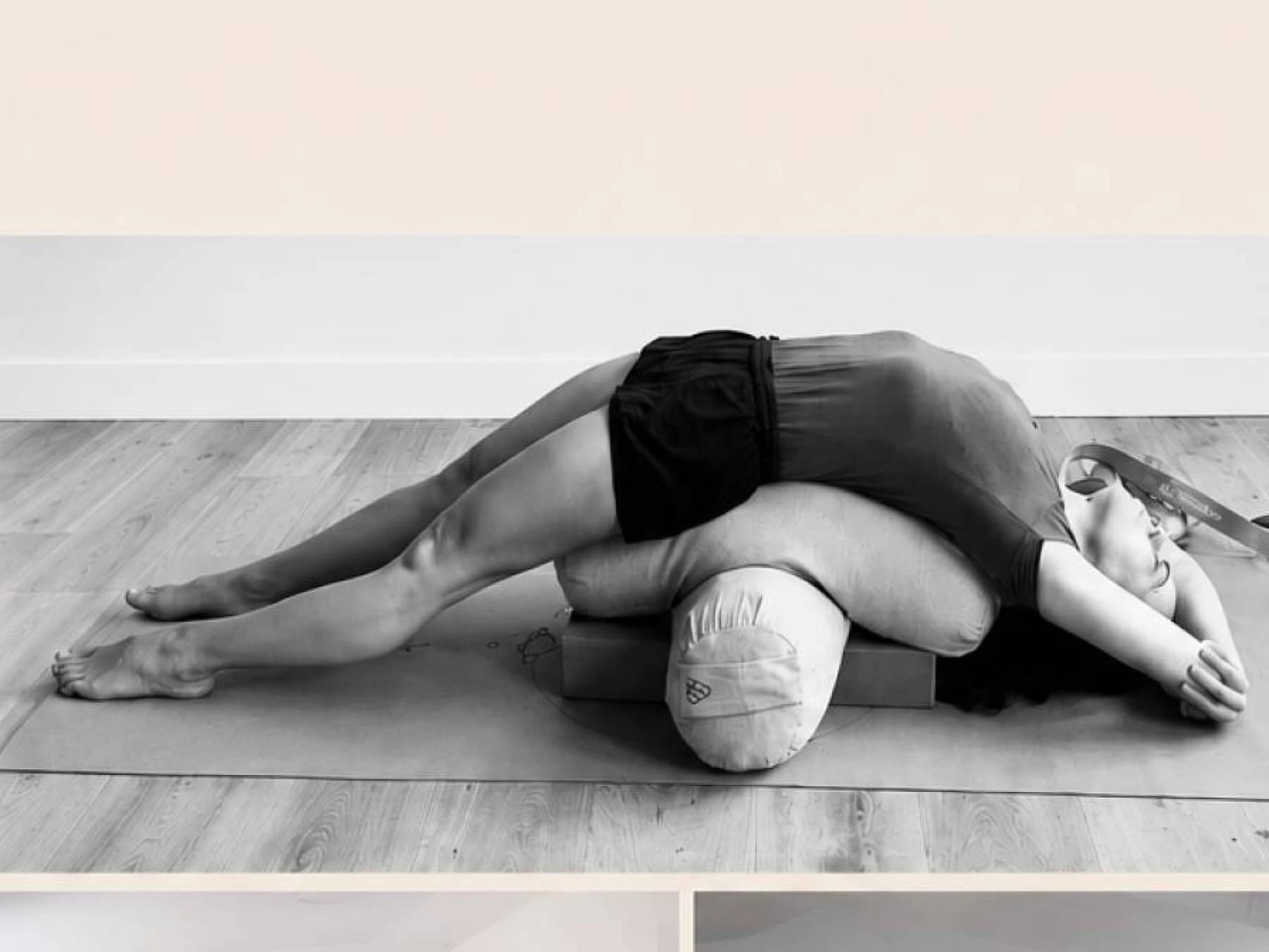 Formación intensiva de yoga restaurativo