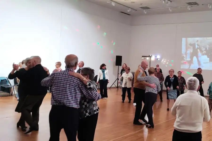 Viernes de baile (Ostiralak dantzan)