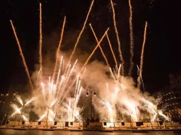 Programa de fuegos artificiales de la Gran Feria